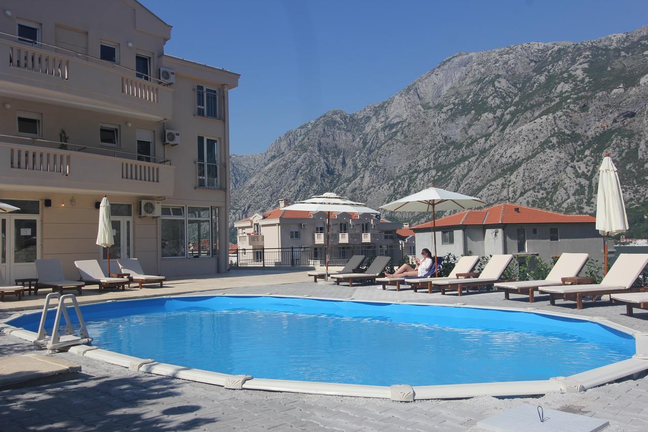 Hotel Perla Adriatica Cattaro Esterno foto